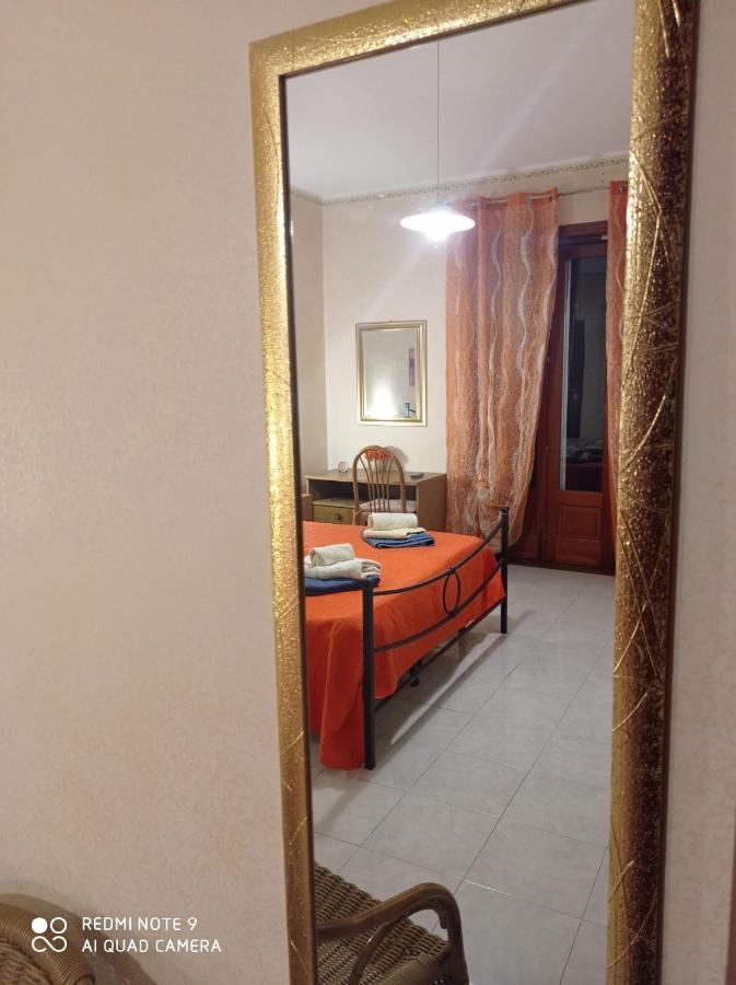 Short Less Apartment-Rooms Milazzo Exterior foto